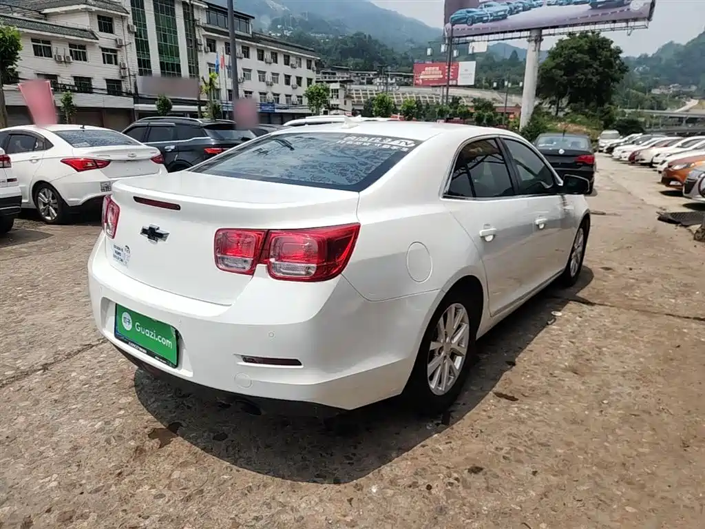 Chevrolet Malibu 2013 2.0L Automatic Luxury Edition фото 7