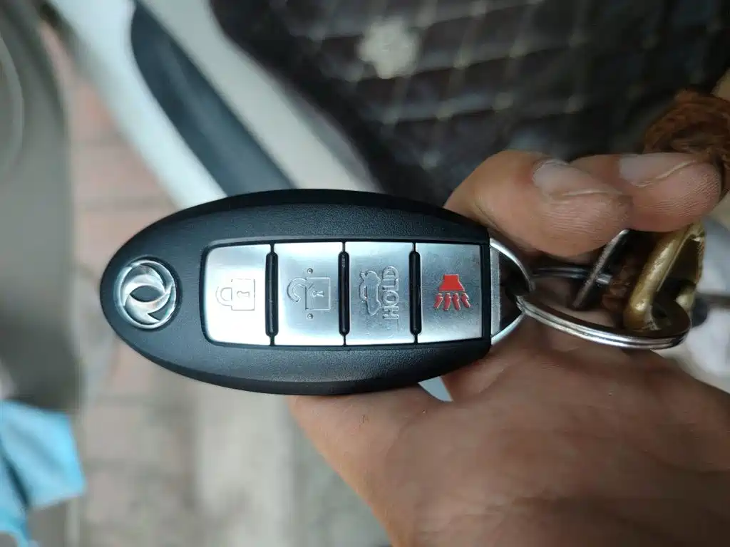 Dongfeng Aeolus Dongfeng Fengshen A60 2015 2014 1.6L Manual Luxury