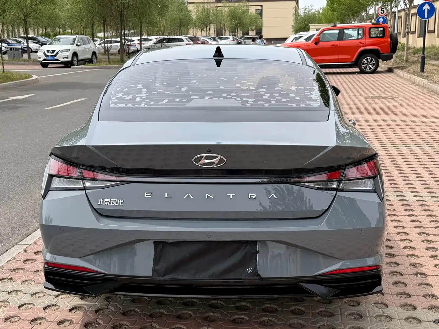 Hyundai Elantra 2022 1.5L CVT GLX Elite Edition фото 5