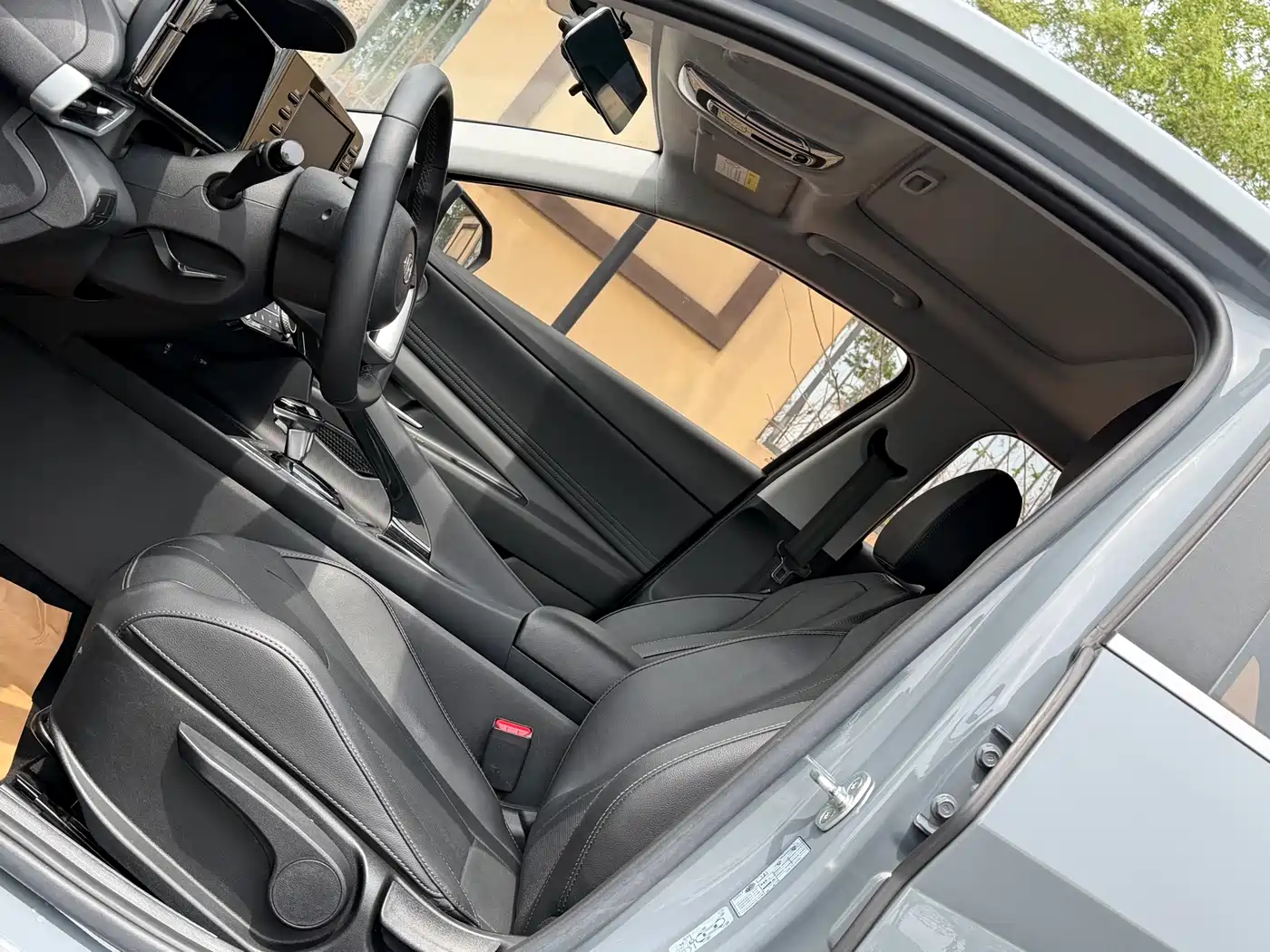 Hyundai Elantra 2022 1.5L CVT GLX Elite Edition фото 13