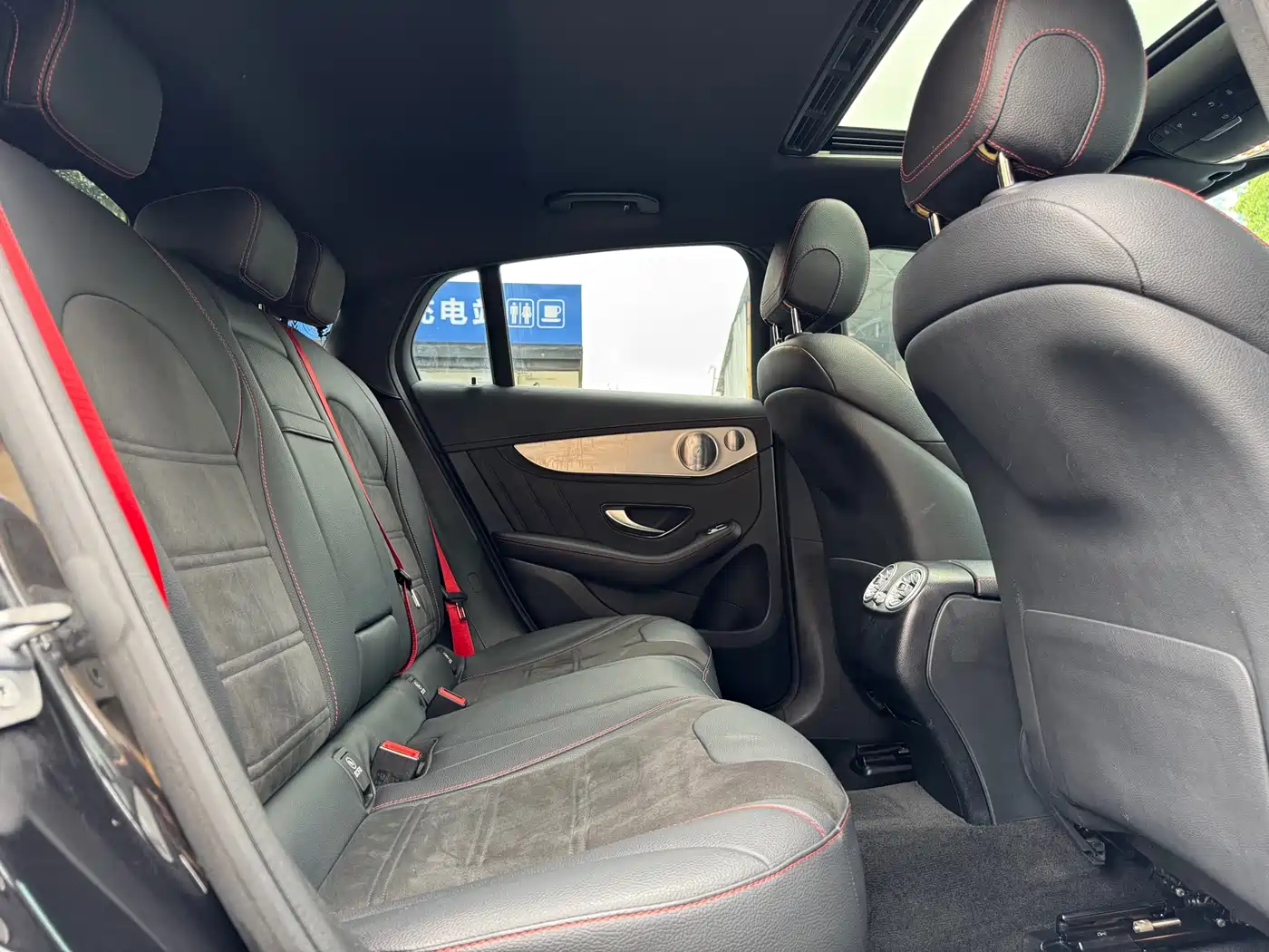 Mercedes-Benz GLC Coupe AMG 2020 AMG GLC 43 4MATIC Coupe SUV фото 10