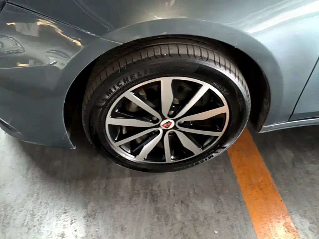 Roewe i6 2018 2018 20T Automatic Flagship Edition