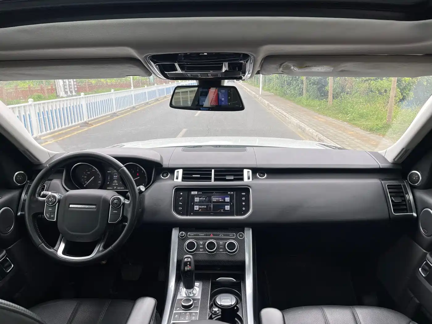 Land Rover Range Rover Sport 2015 3.0 SC V6 HSE фото 23