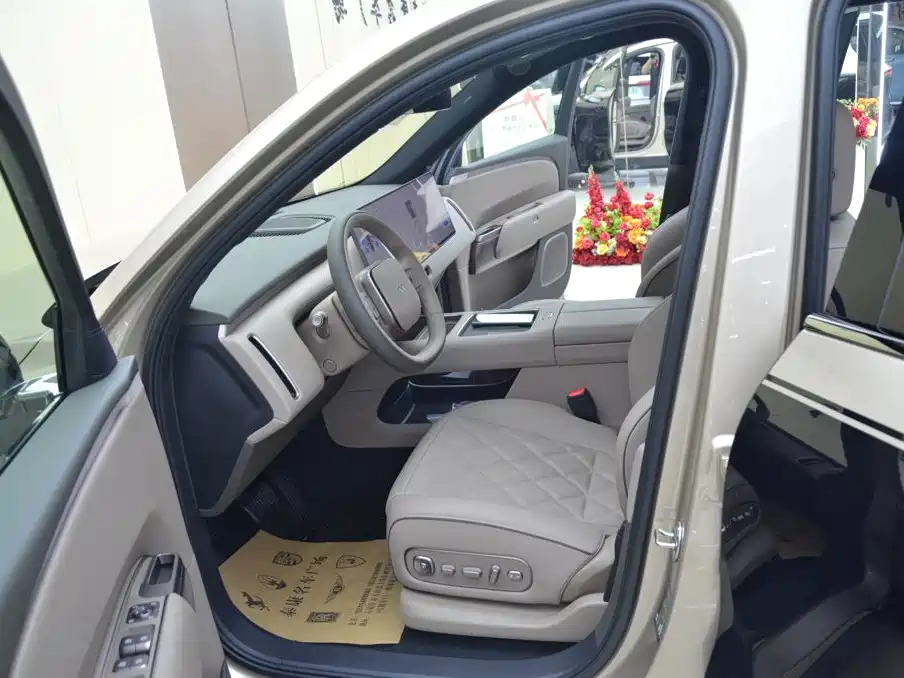 2026 Li Auto Li Xiang L9