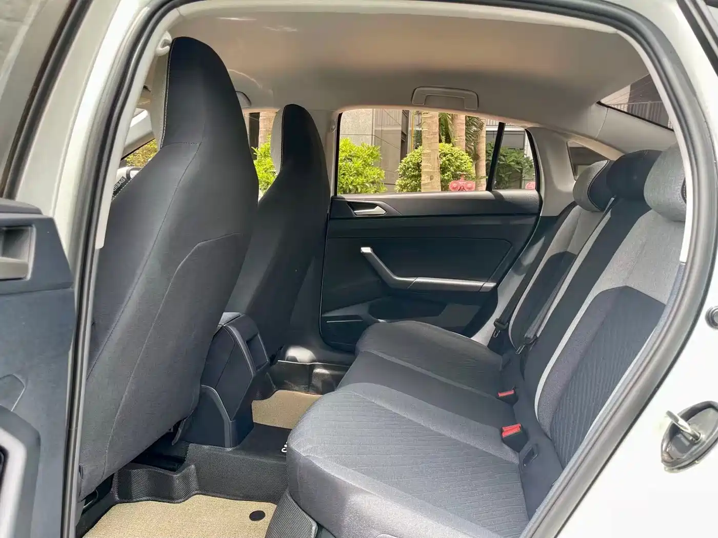 Volkswagen Lavida 2025 Model New Edge 1.5L New Leisure Edition фото 5