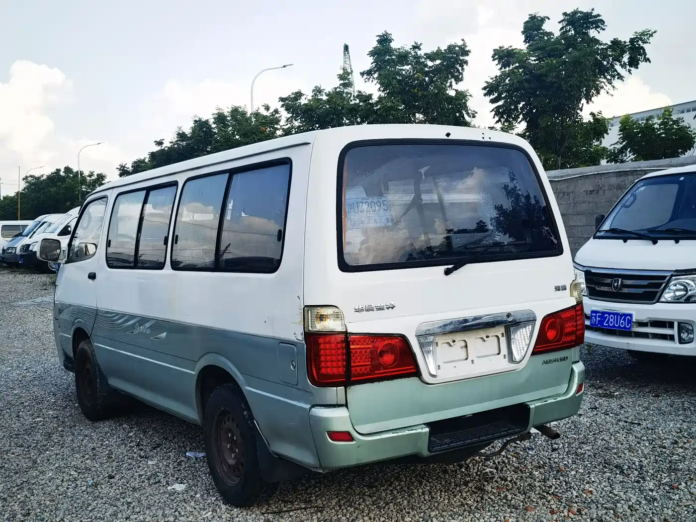 Jinbei Haise 2017 2016 2.0L Express Series Standard V19