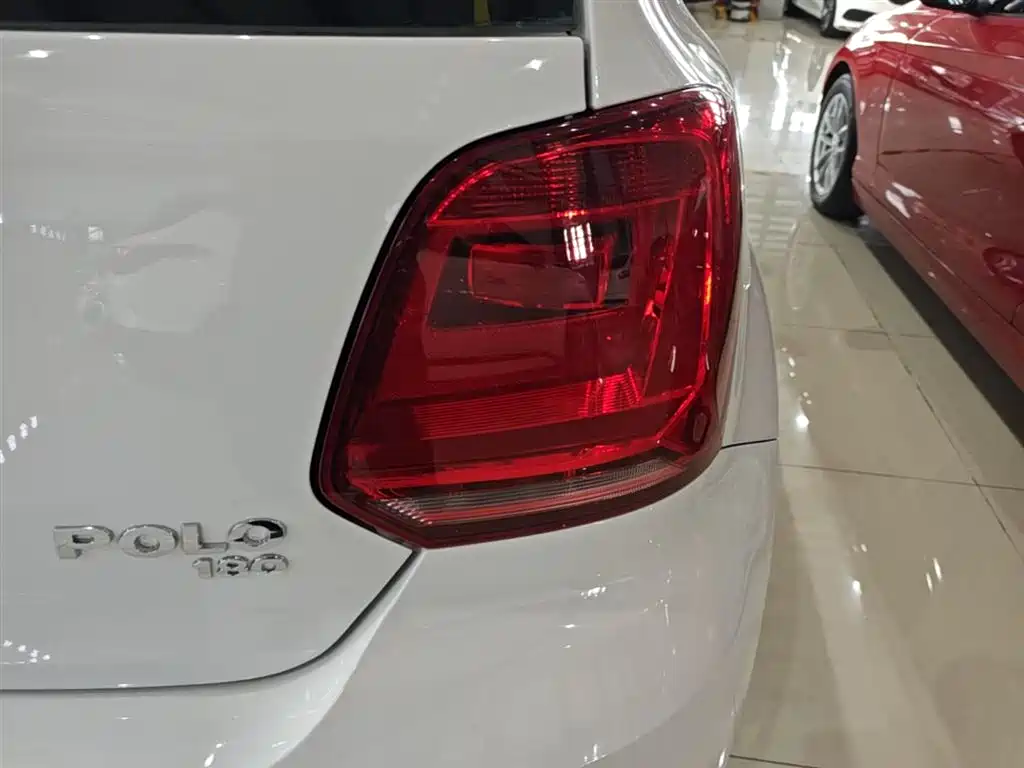 Volkswagen Polo 2018 1.5L Auto Comfort фото 8