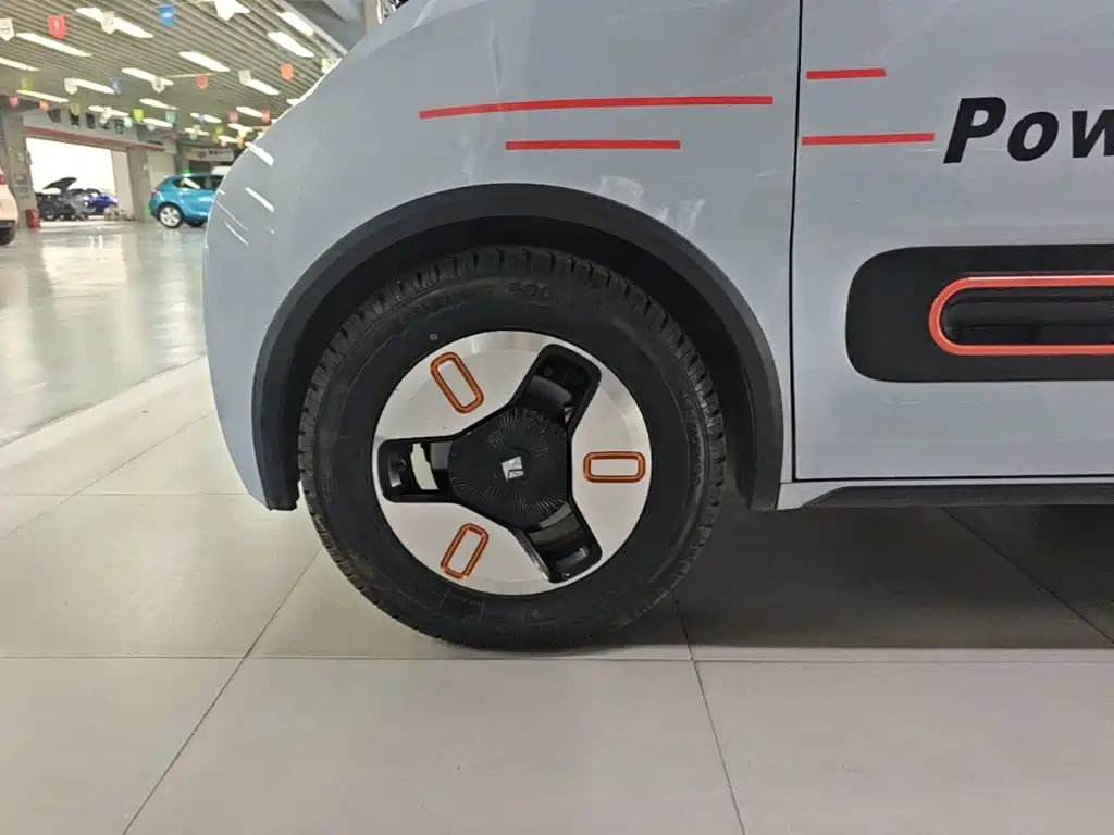 Фото 23 - Baojun KiWi EV