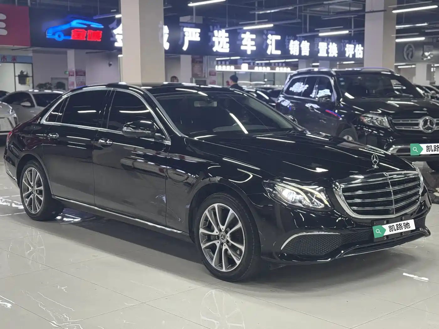 Mercedes-Benz E-Class 2019 E 300 L Luxury фото 3
