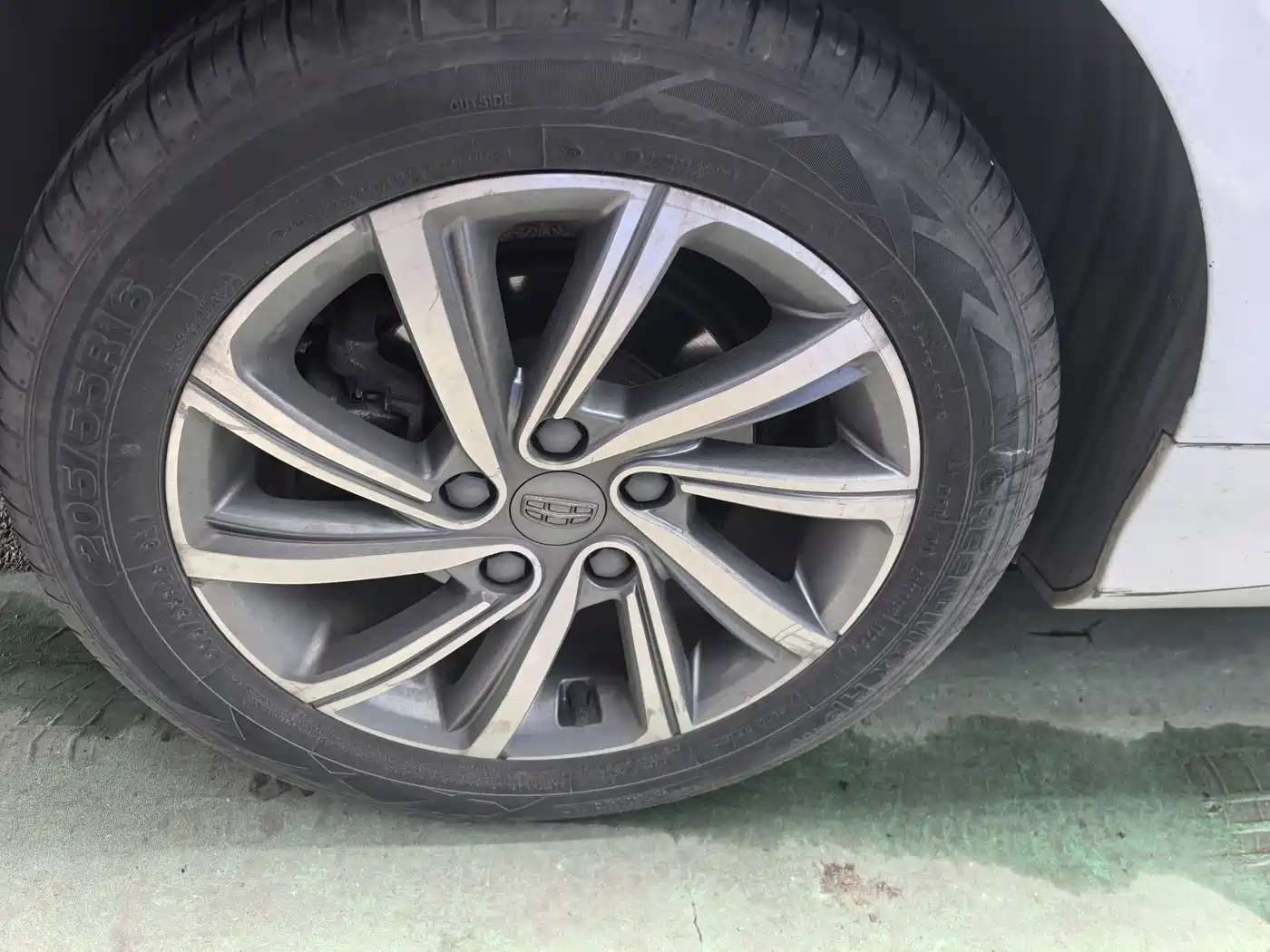 Photo 15 - Geely Binrui