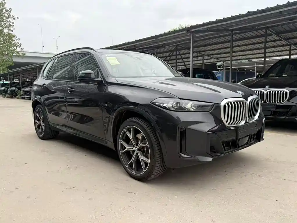2026 BMW X5