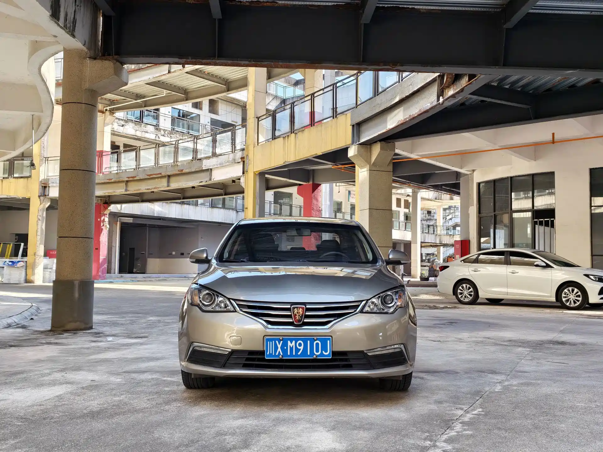 Фото 2 - Roewe 360