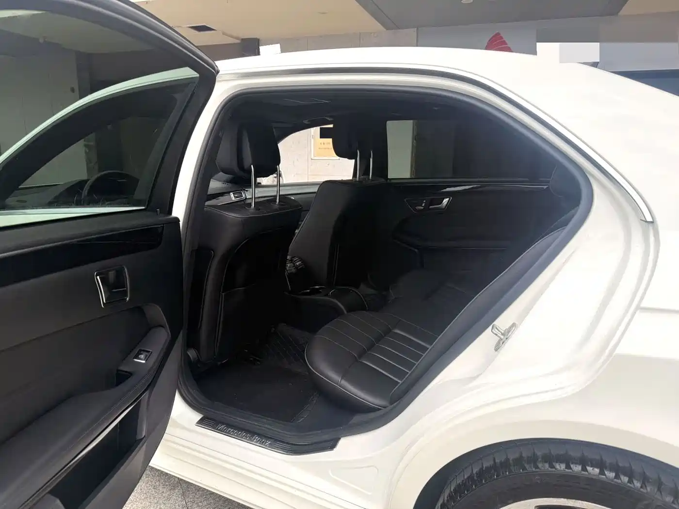 Mercedes-Benz E-Class 2015 Facelift E 260 L Sport фото 4