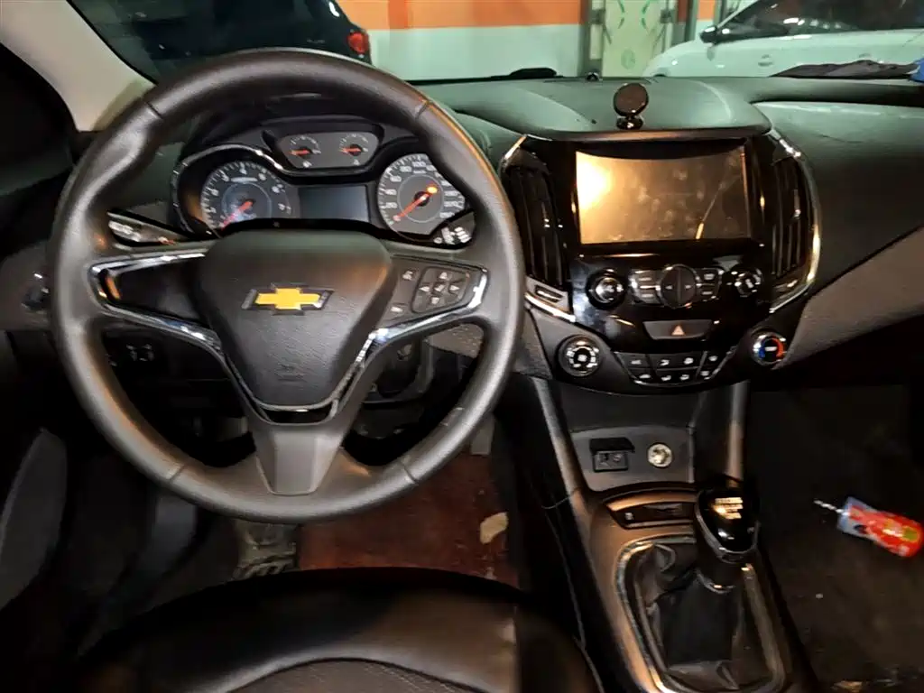 Chevrolet Cruze 2016 1.5L Manual Elite Edition фото 16