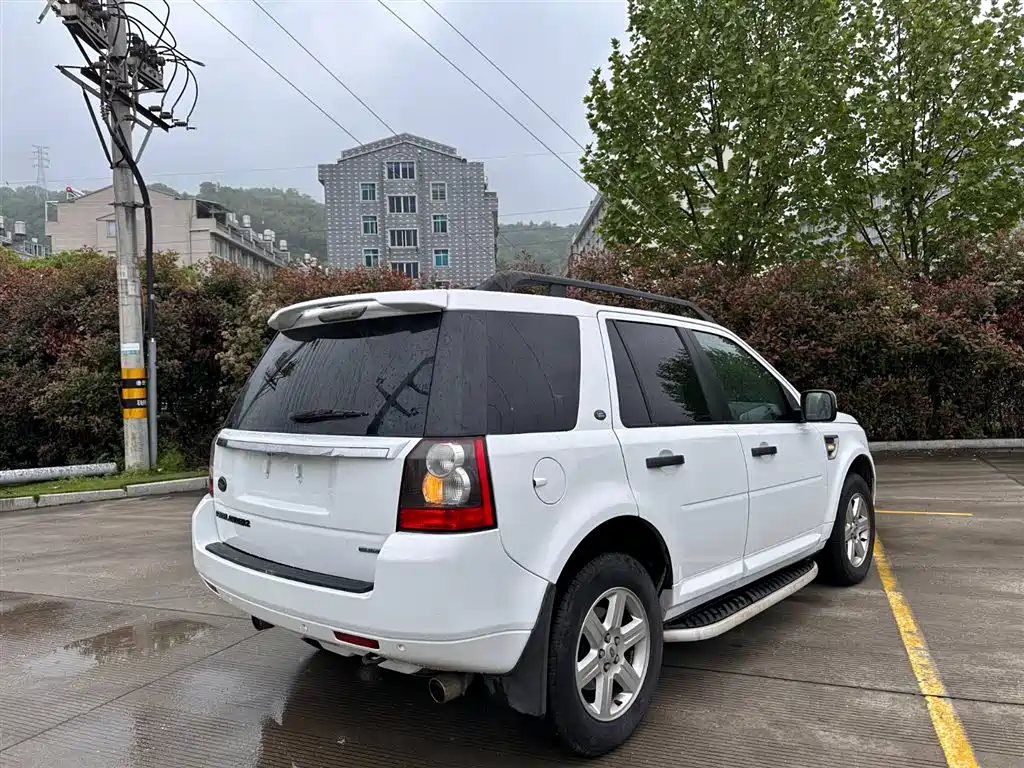 Land Rover Freelander 2 2011 3.2L i6 SE Petrol фото 20