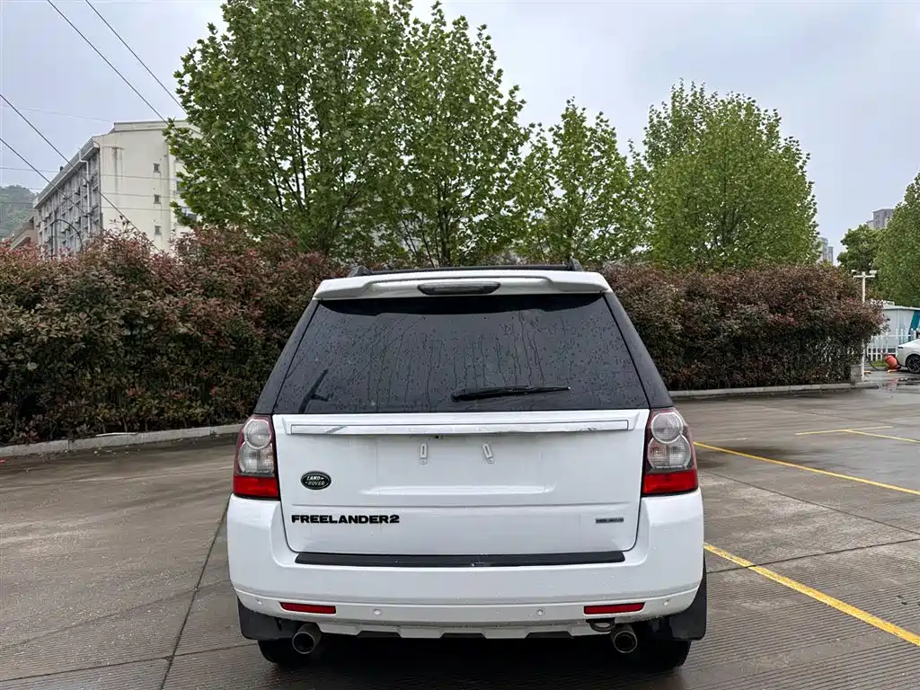 Land Rover Freelander 2 2011 3.2L i6 SE Petrol фото 19