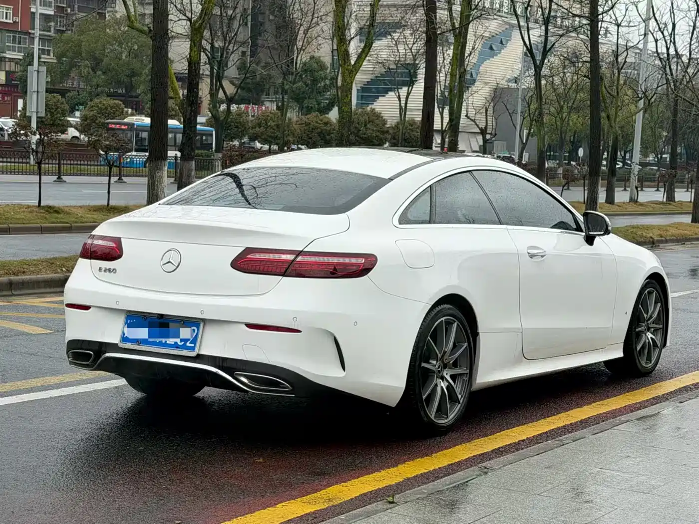 Mercedes-Benz E-Class (Import) 2021 Facelift E 260 Coupe фото 4