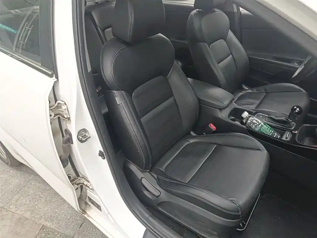Kia K4 2015 1.8L Automatic GLS Special фото 25