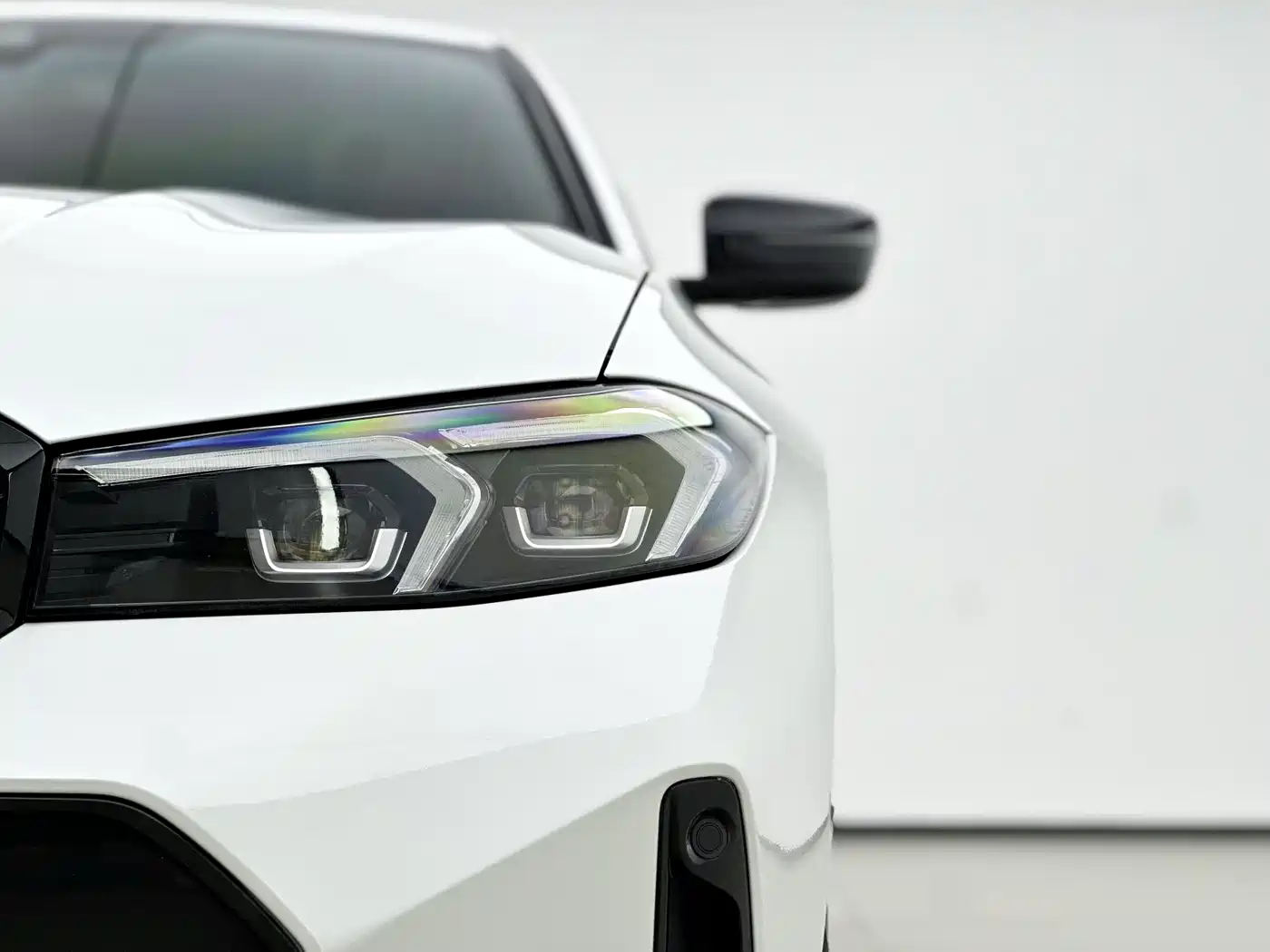 BMW 3 Series 2023 325i M Sport Black Night Package фото 17