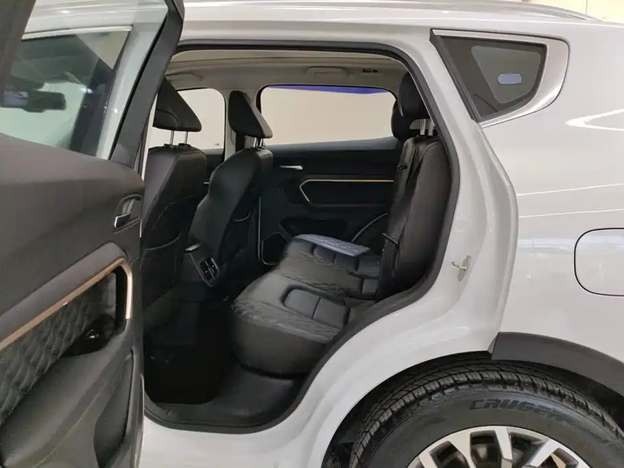 Photo 11 - Haval H6