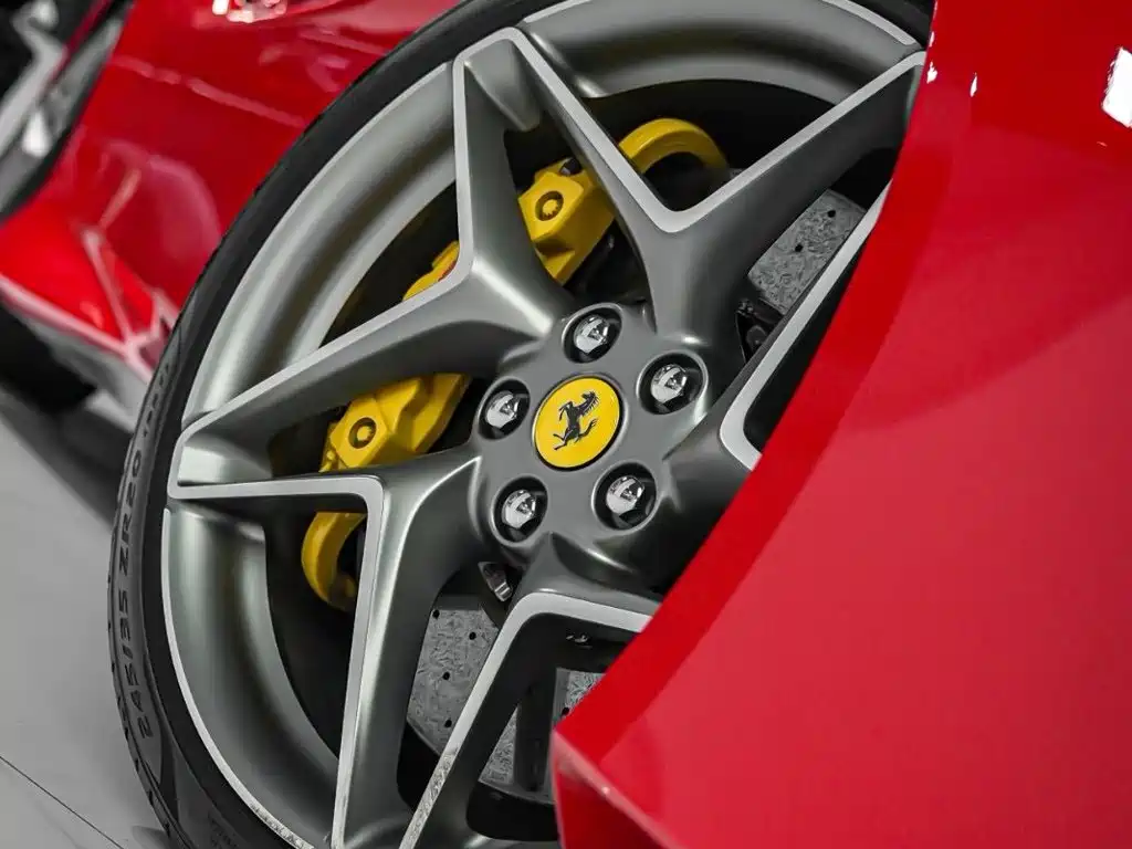 Ferrari F8 2021 2019 Tributo 3.9T V8