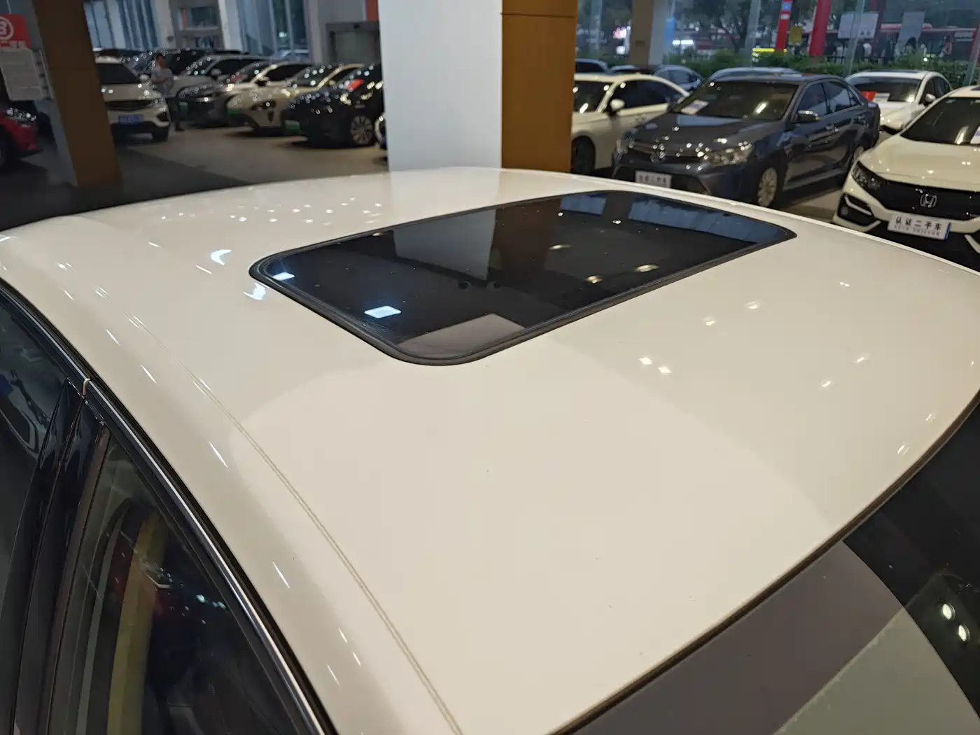 Peugeot 408 2016 1.6T Automatic Luxury Edition фото 32
