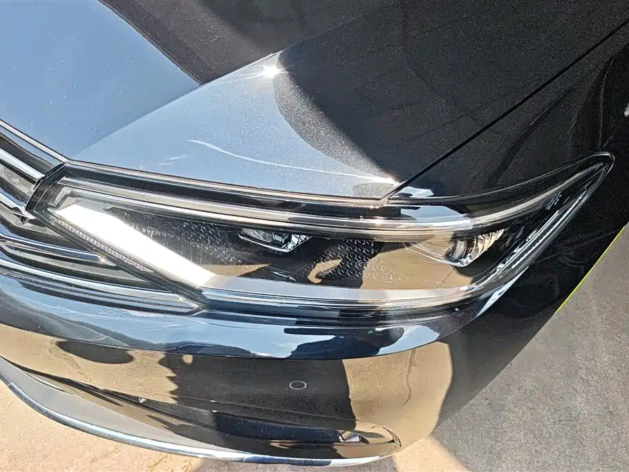 Volkswagen Magotan 2020 330TSI DSG Leading фото 5