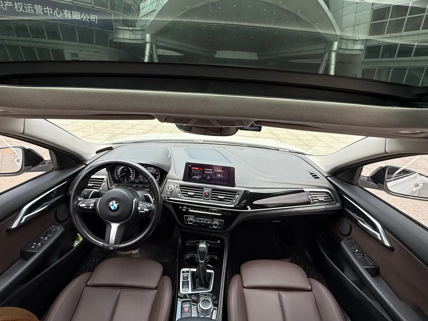 BMW 1 Series 2019 120i Leading M Sport Package фото 7