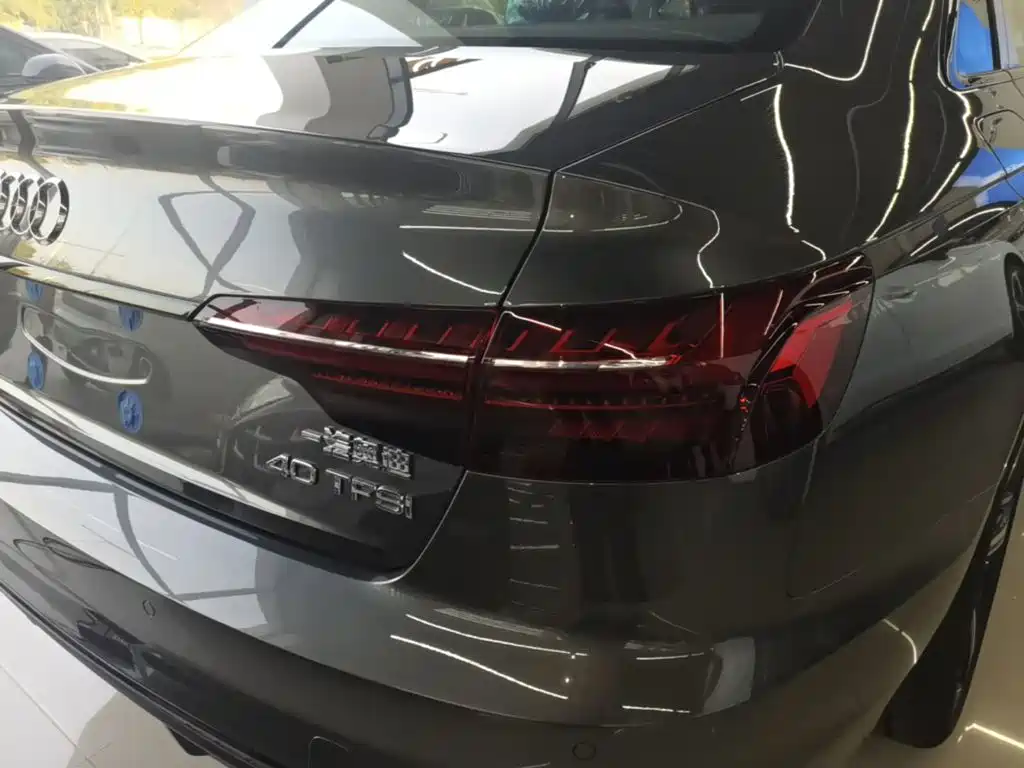 Audi A4L 2026 2025 2 Million Celebration Edition 40 TFSI Luxury Dynamic