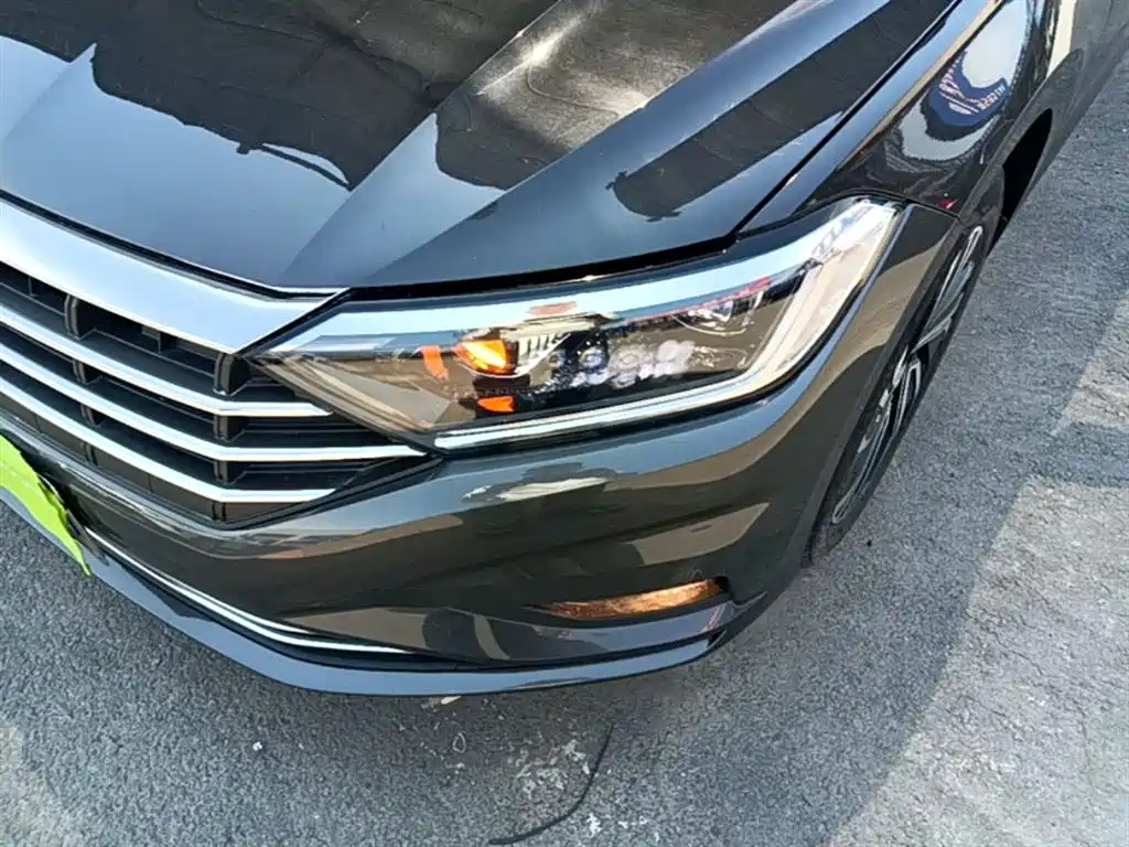 Volkswagen Sagitar 2021 280TSI DSG Surpassing Edition фото 24