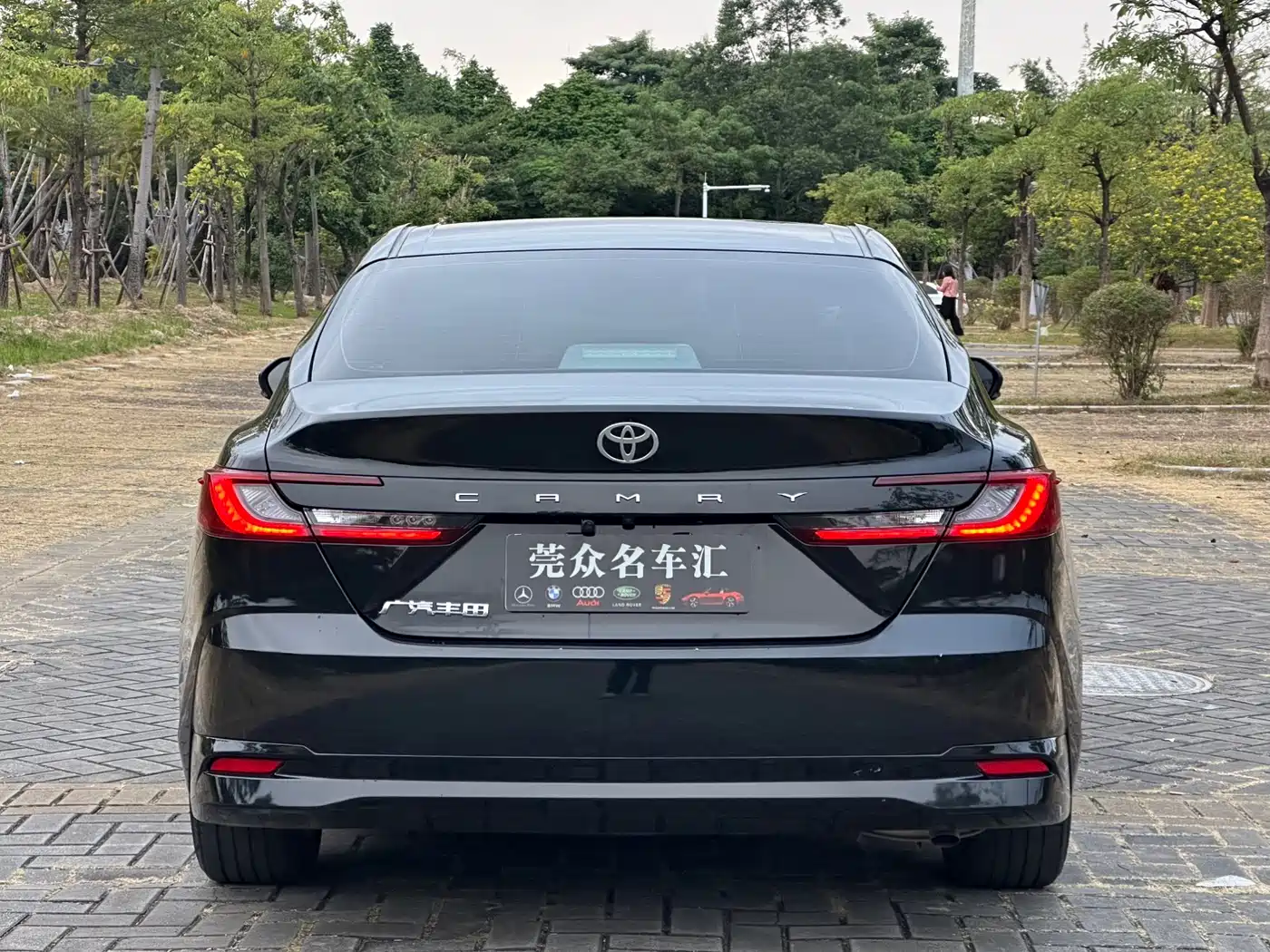 Toyota Camry 2024 2.0GVP Luxury Edition фото 7