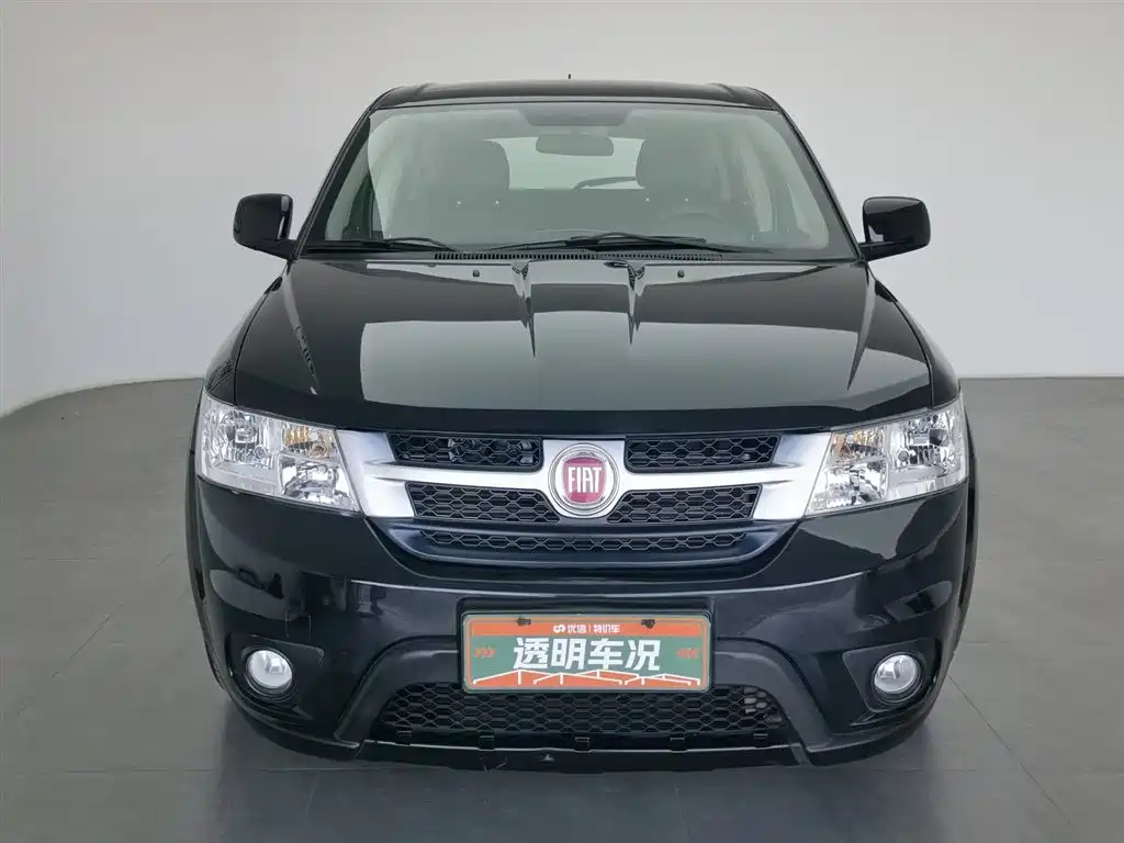 Fiat Freemont 2012 2.4L Comfort Edition фото 3