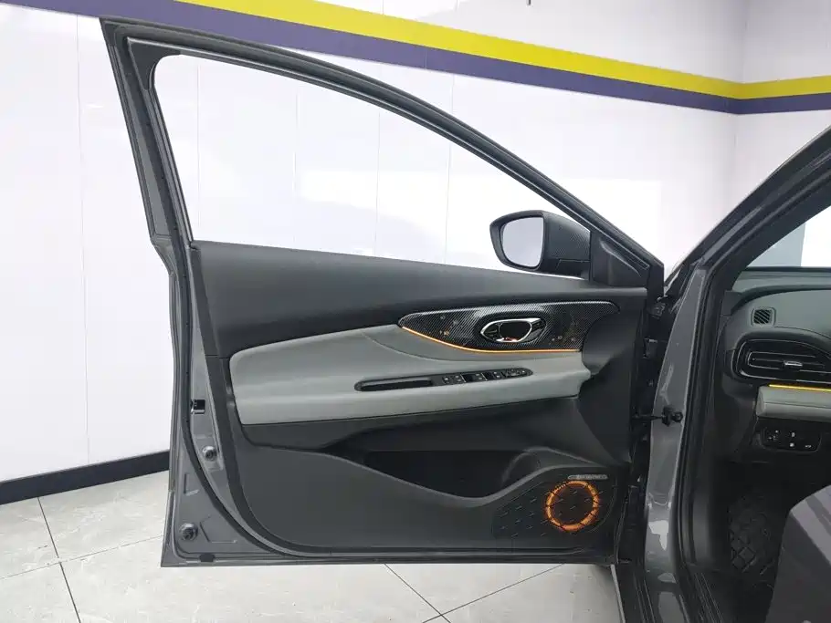 GAC Trumpchi Trumpchi Emkoo 2023 2023 270T DCT J15 Edition