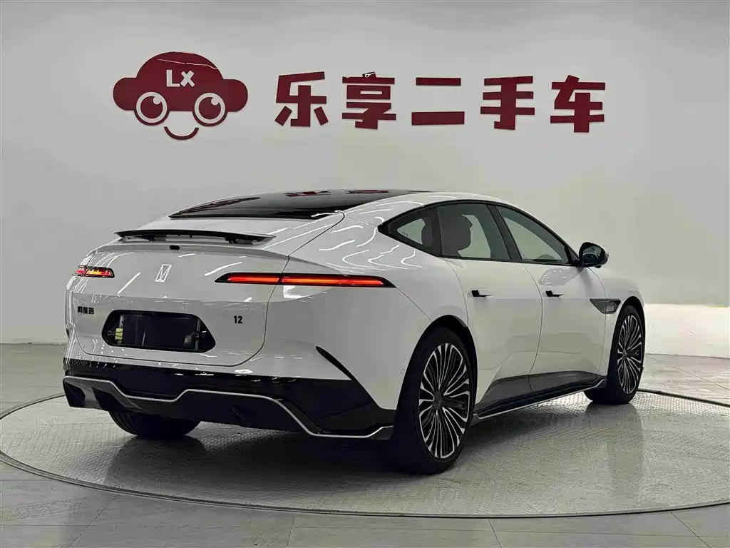 Avatr 12 2025 Ultra Pure Electric AWD фото 5