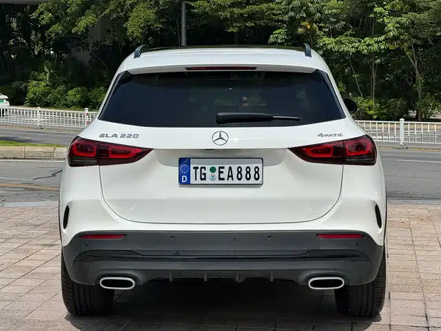 Mercedes-Benz GLA 2022 GLA 220 4MATIC — фото 5