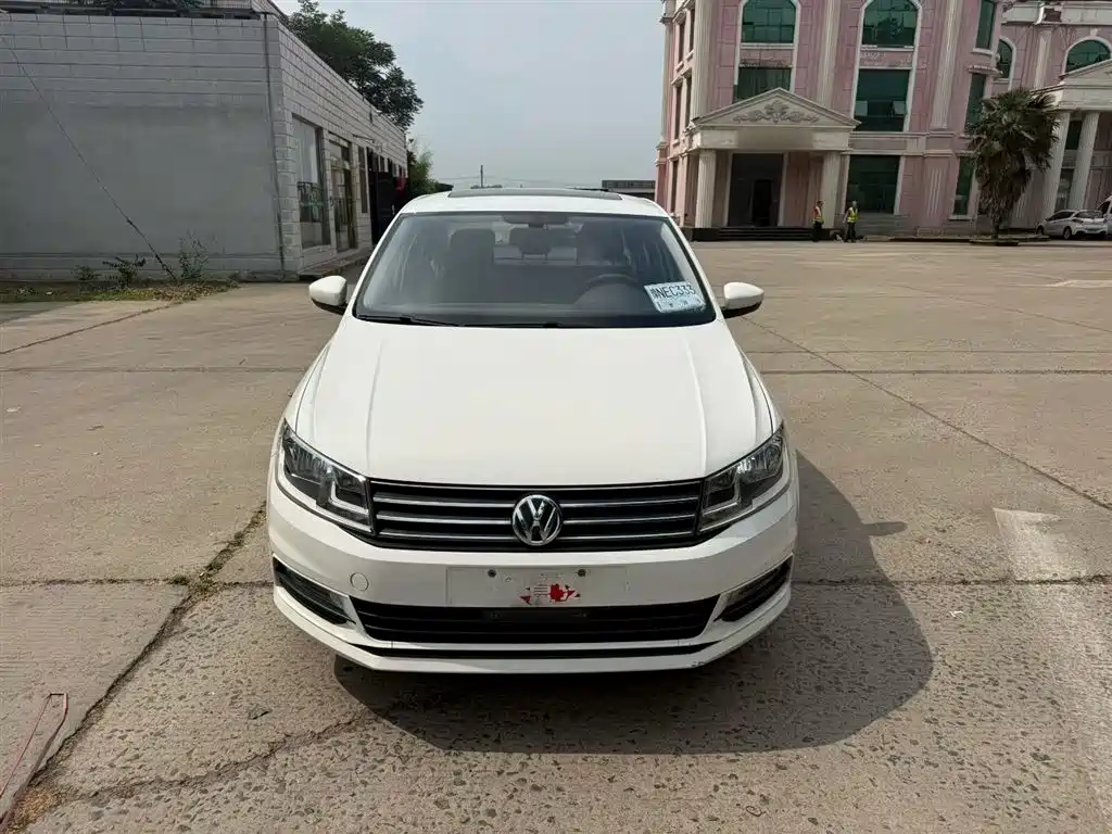 Volkswagen Santana 2016 1.6L Automatic Comfort Edition фото 3