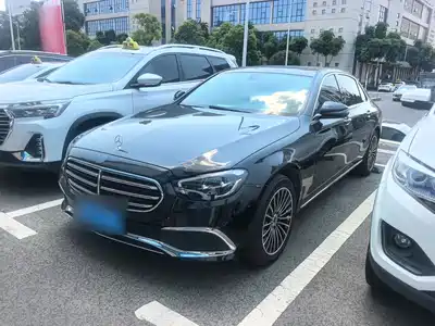 Mercedes-Benz E