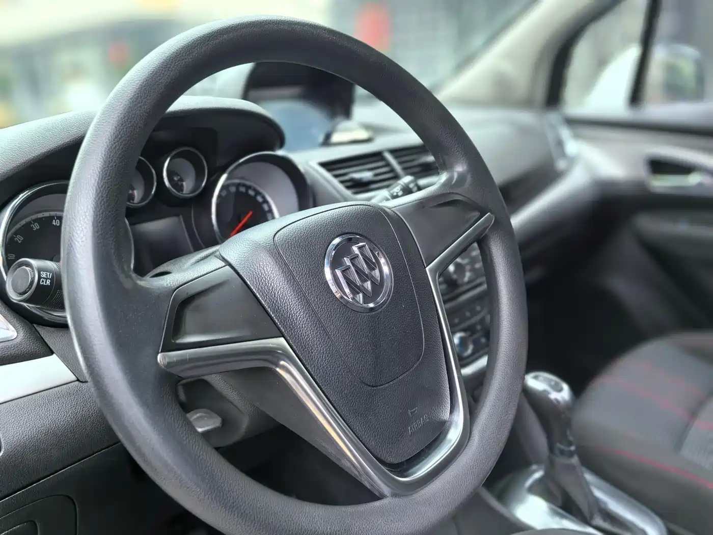 Buick Encore 2015 1.4T Automatic 2WD Urban Elite фото 17