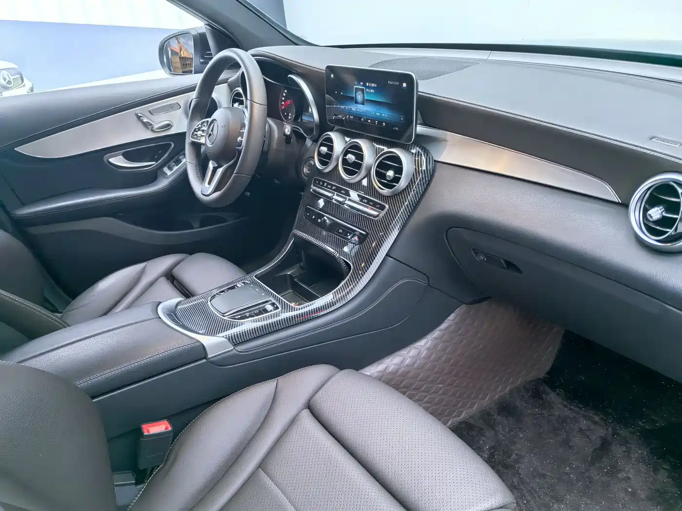 Mercedes-Benz GLC 2020 GLC 260 L 4MATIC Dynamic фото 13