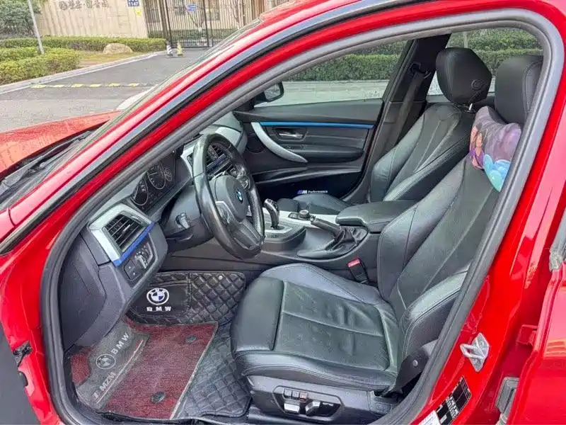 BMW 3 Series 2019 320i M Sport Package фото 4