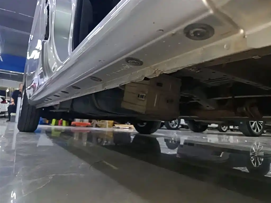 Nissan NV200 2014 2013 1.6L Luxury (China IV)