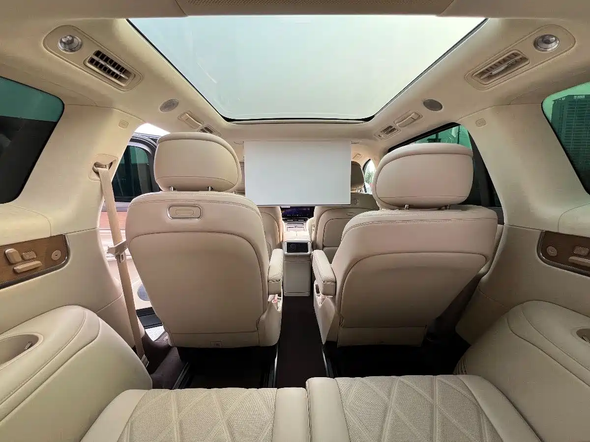 AITO Wenjie AITO M9 2025 Extended Range Ultra 52kWh 6-Seater фото 6