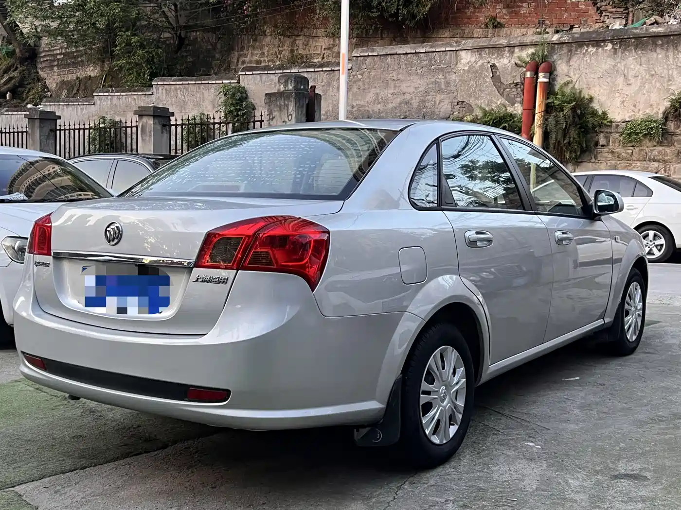 Buick Excelle 2013 1.5L Manual Exclusive фото 13