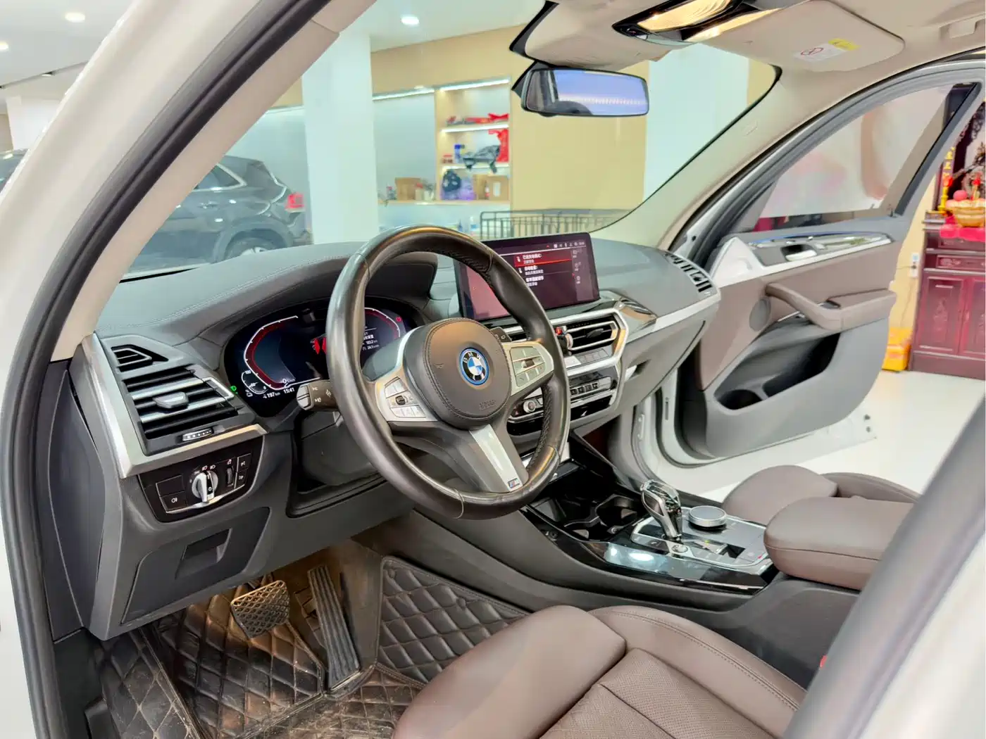 BMW iX3 2022 Facelift Leading Model фото 4