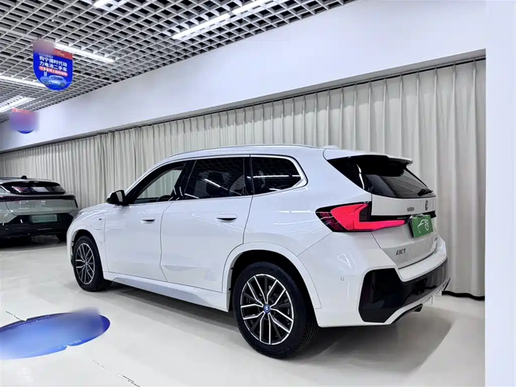 BMW iX1 2023 eDrive25L X Design Package фото 10