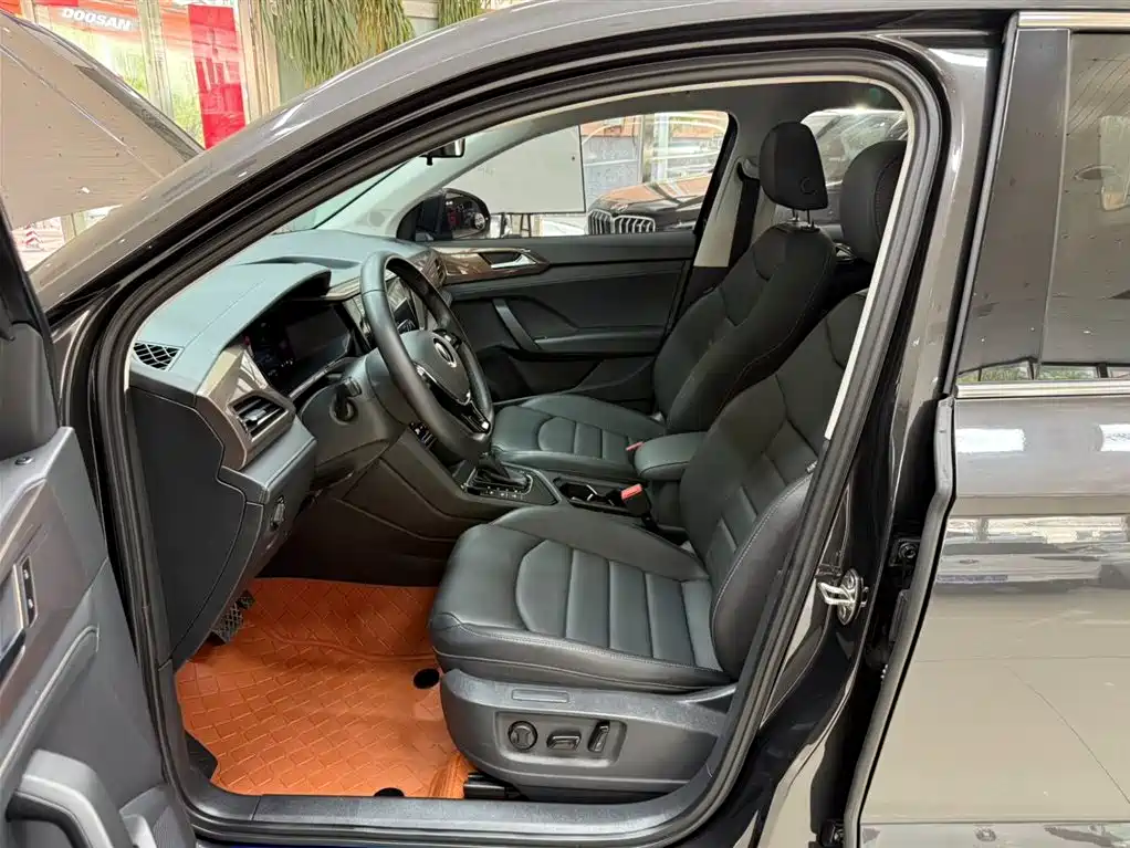 Volkswagen Tharu 2022 280TSI FWD Luxury Edition фото 16