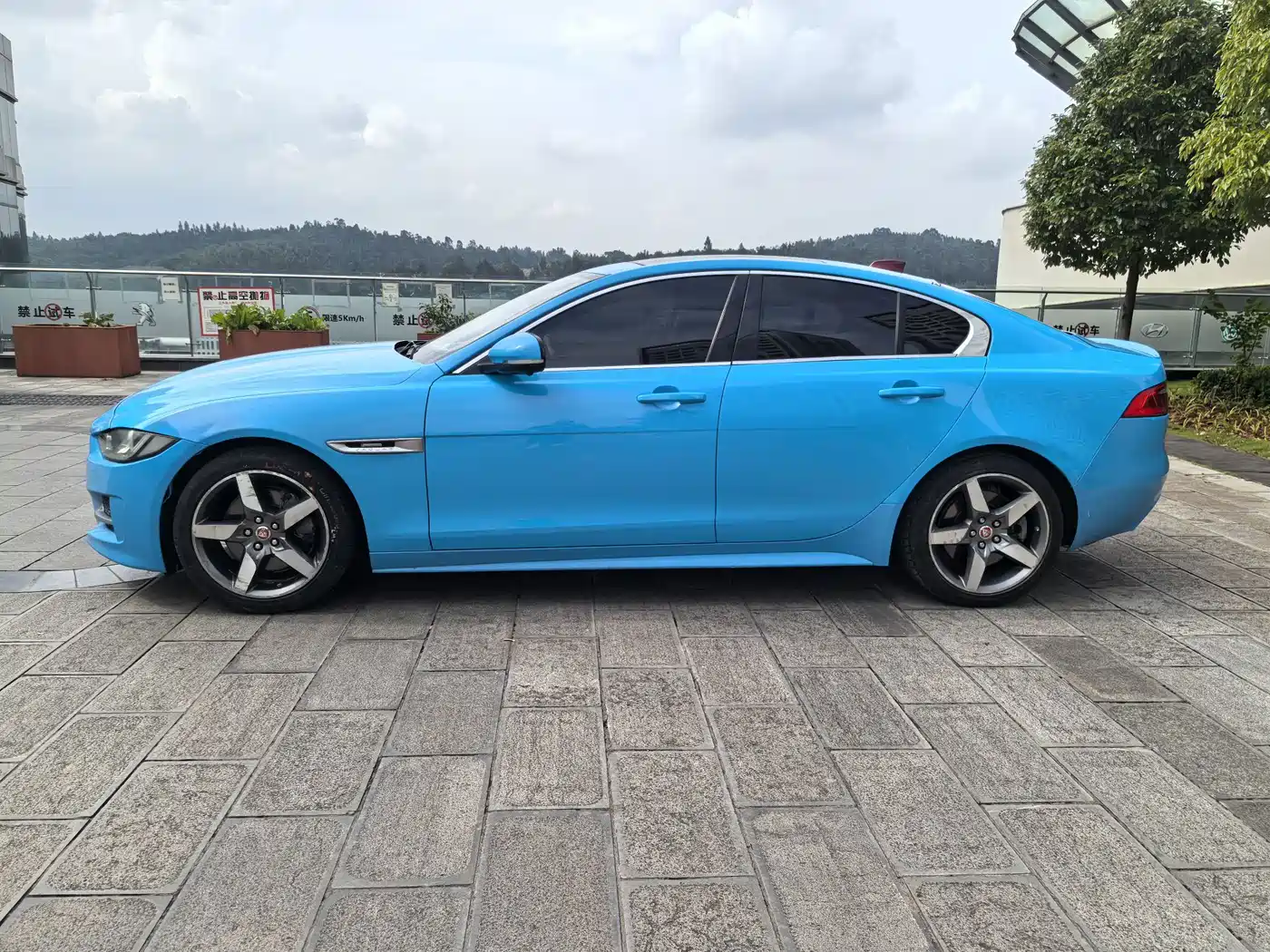Jaguar XE 2016 2015 2.0T 200PS R-Sport