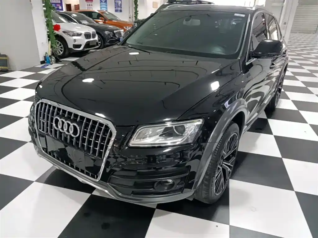 Audi Q5 2017 Plus 40 TFSI Technology фото 2