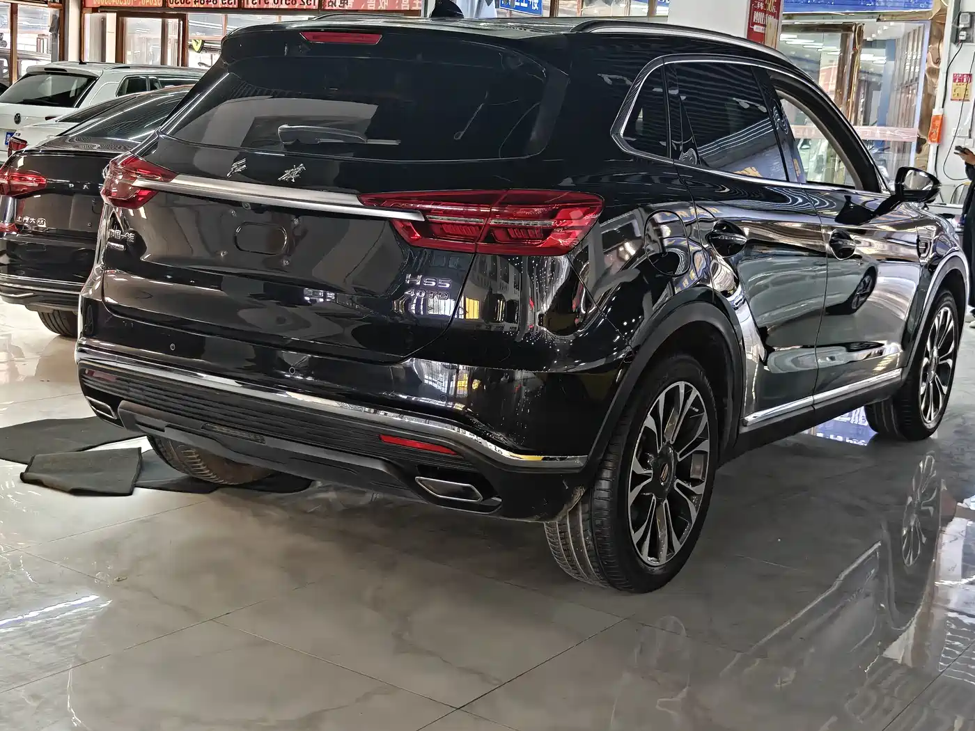 Hongqi HS5 2019 2.0T Smart Connect Joy Edition фото 6