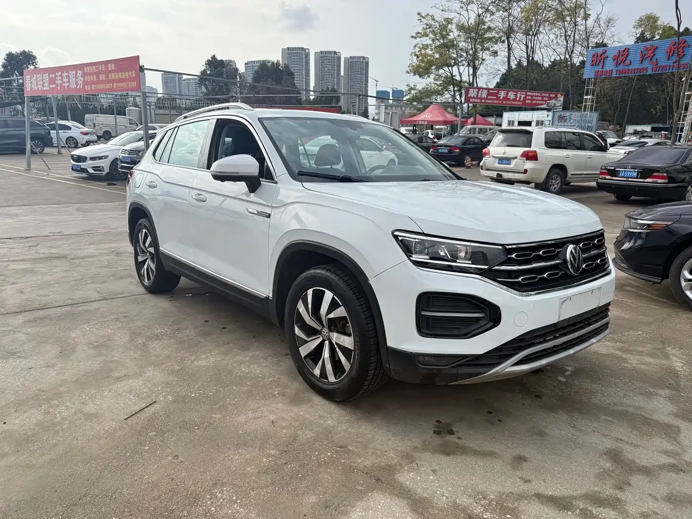 Volkswagen Tayron 2021 280TSI 2WD Luxury Smart Connect фото 3